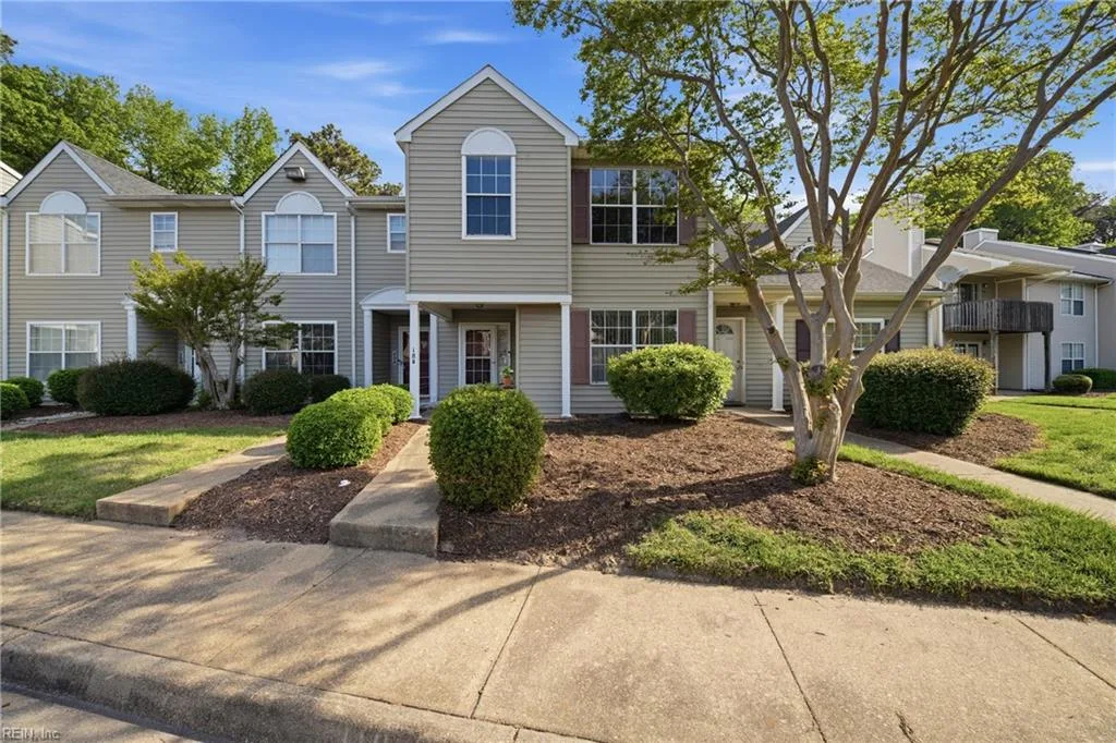 18 Inlandview DR #B, HAMPTON VA 23669