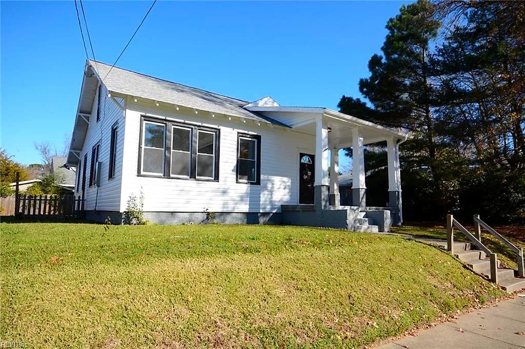 110 E Bay AVE, NORFOLK VA 23503 - Main photo