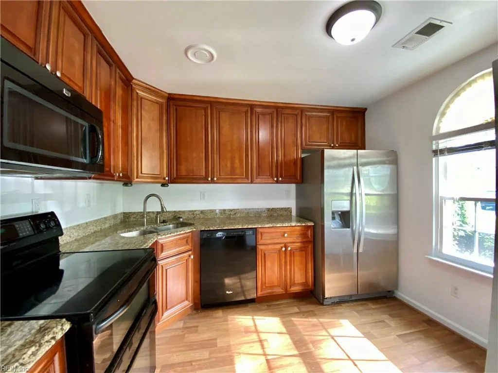 1447 Ivywood RD, VIRGINIABEACH VA 23453 - Photo 3