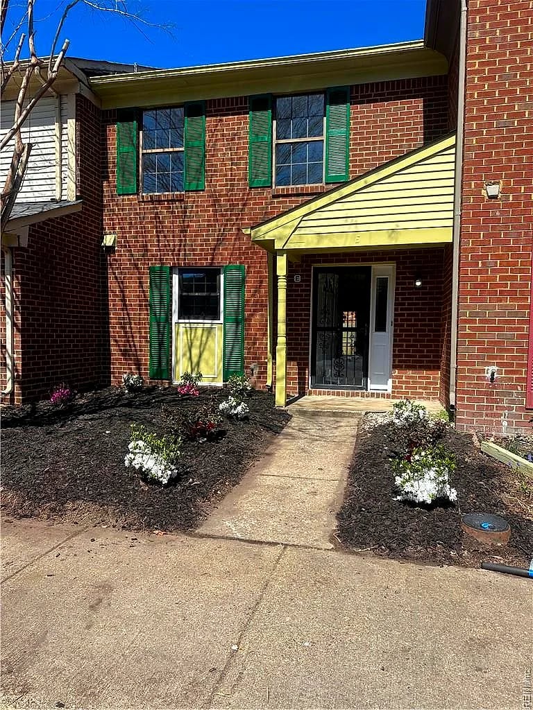 369 Deputy LN #E, Newport News — 3 bed Residential, 1,400 sqft