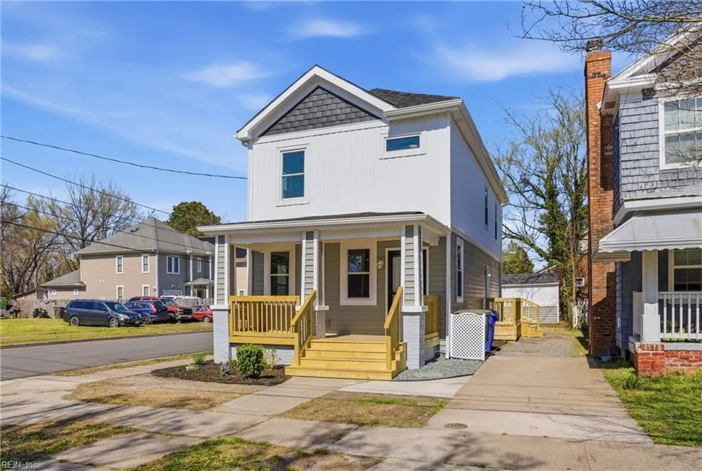 1300 Cass ST, Norfolk — 4 bed Residential, 1,500 sqft