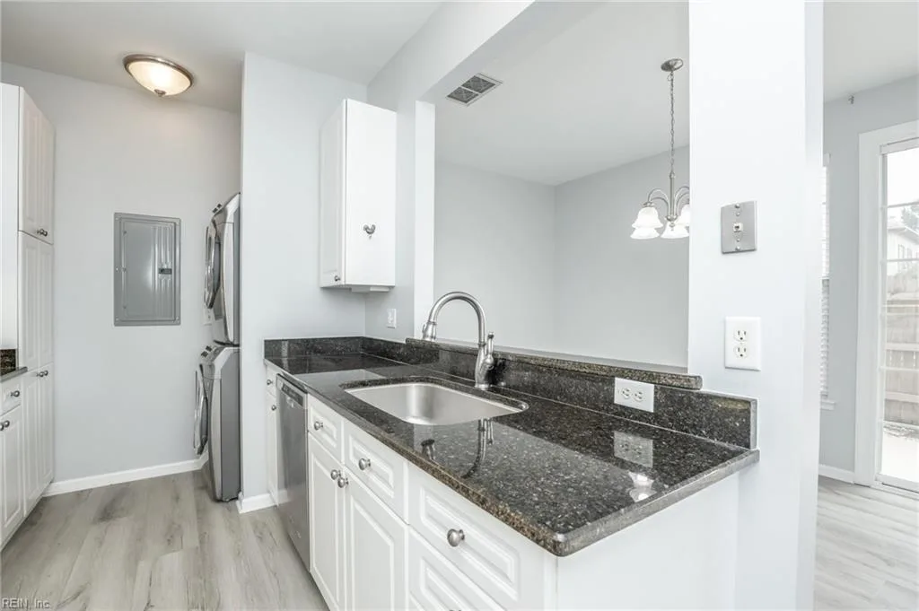 2357 Wessington DR, VIRGINIABEACH VA 23454 - Photo 5