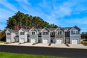 139 SUMMIT VIEW LN, FRANKLIN VA 23851 - Photo 2