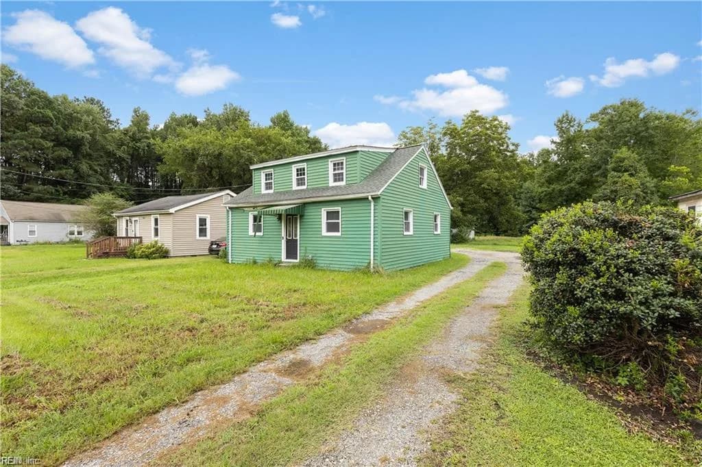 12265 Smiths Neck RD, CARROLLTON VA 23314 - Photo 3