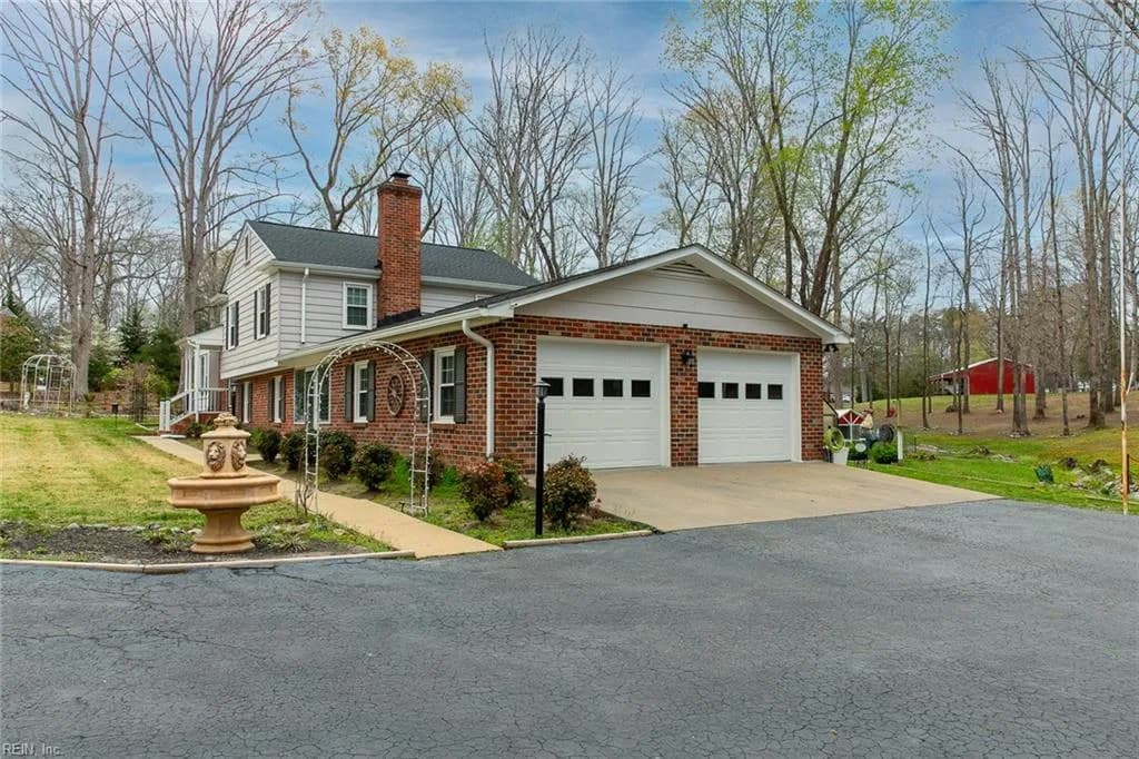 404 Bunker CIR, SANDSTON VA 23150 - Photo 4