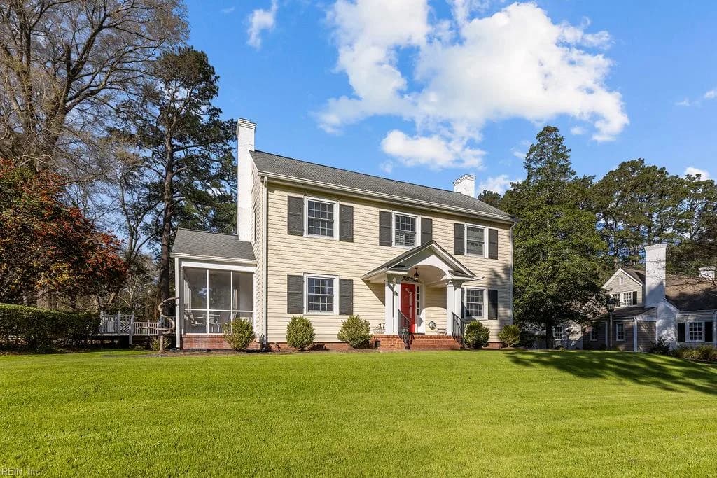 405 Meadow LN, FRANKLIN VA 23851 - Photo 4
