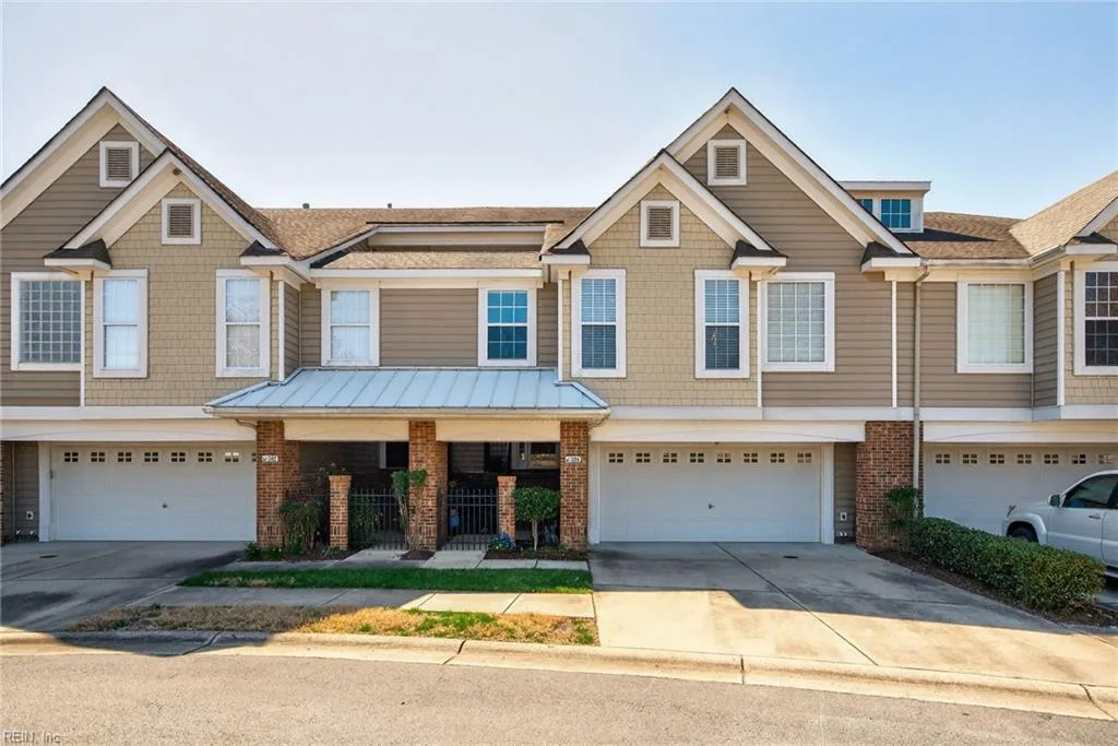 504 Crystal Bay CIR, SUFFOLK VA 23435 - Main photo