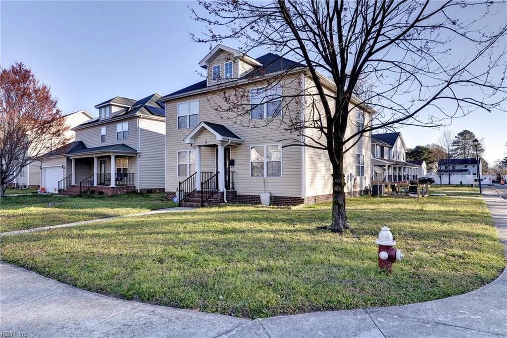 11 Sherazi DR, HAMPTON VA 23663 - Main photo