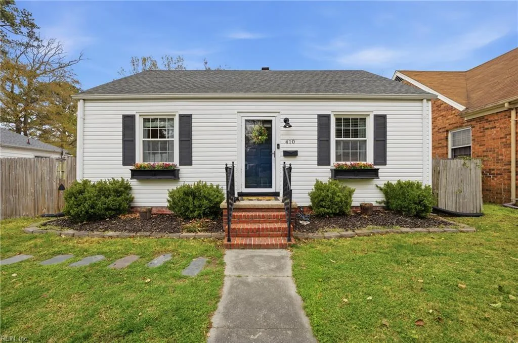 410 N Shore RD, Norfolk — 3 bed Residential, 1,000 sqft