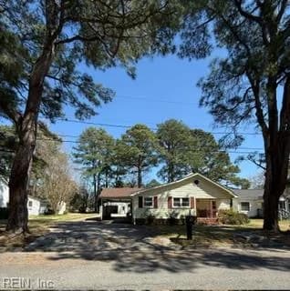 209 Hogart ST, FRANKLIN VA 23851 - Photo 5
