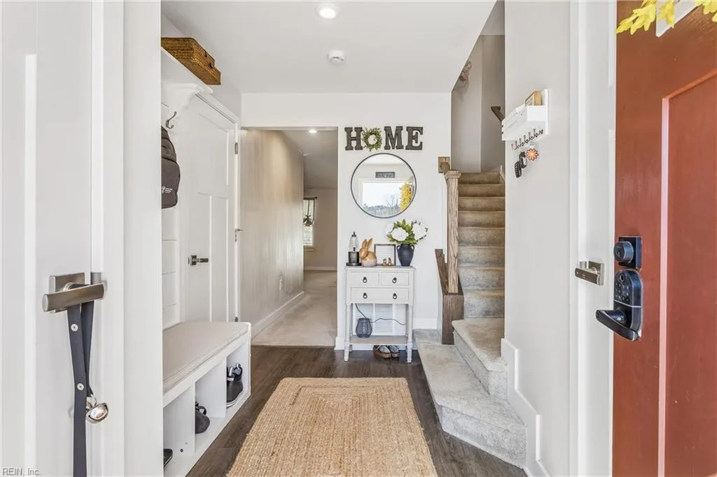 137 Fishermans WAY, POQUOSON VA 23662 - Photo 4