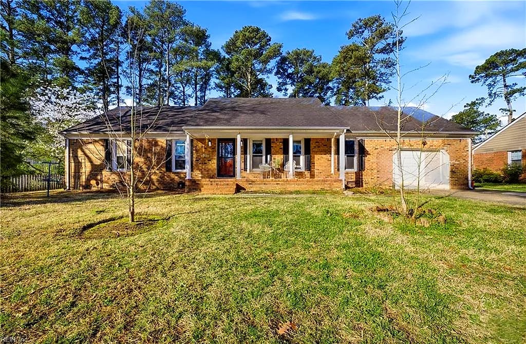 328 Alpine DR, Chesapeake — 4 bed Residential, 3,350 sqft