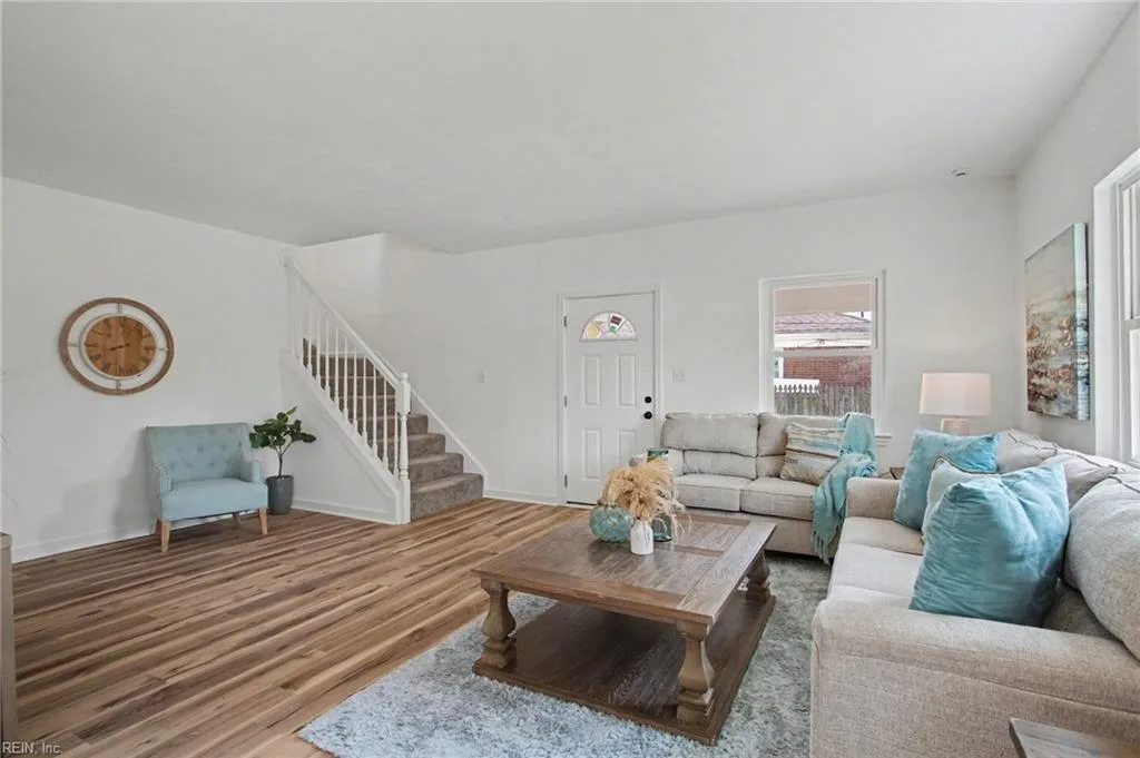 570 Garren AVE, NORFOLK VA 23509 - Photo 4