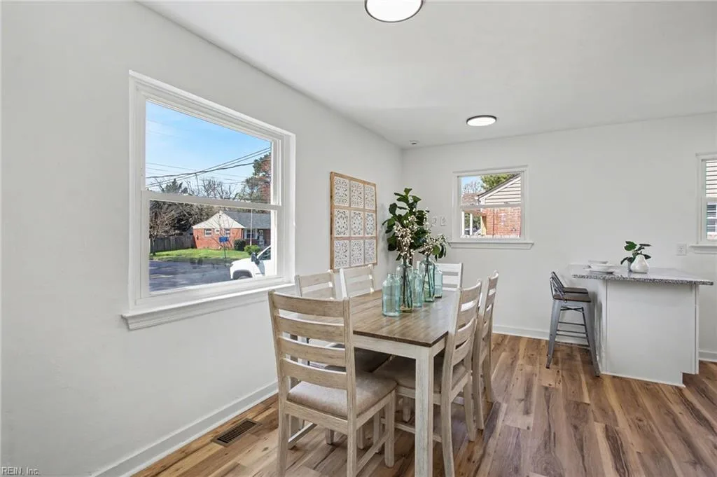 570 Garren AVE, NORFOLK VA 23509 - Photo 5