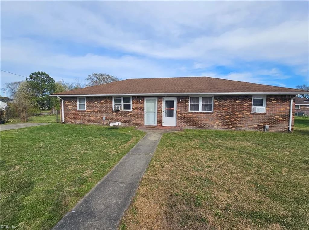 2000 Plow LN, Chesapeake — Multi Family Residential, 1,624 sqft