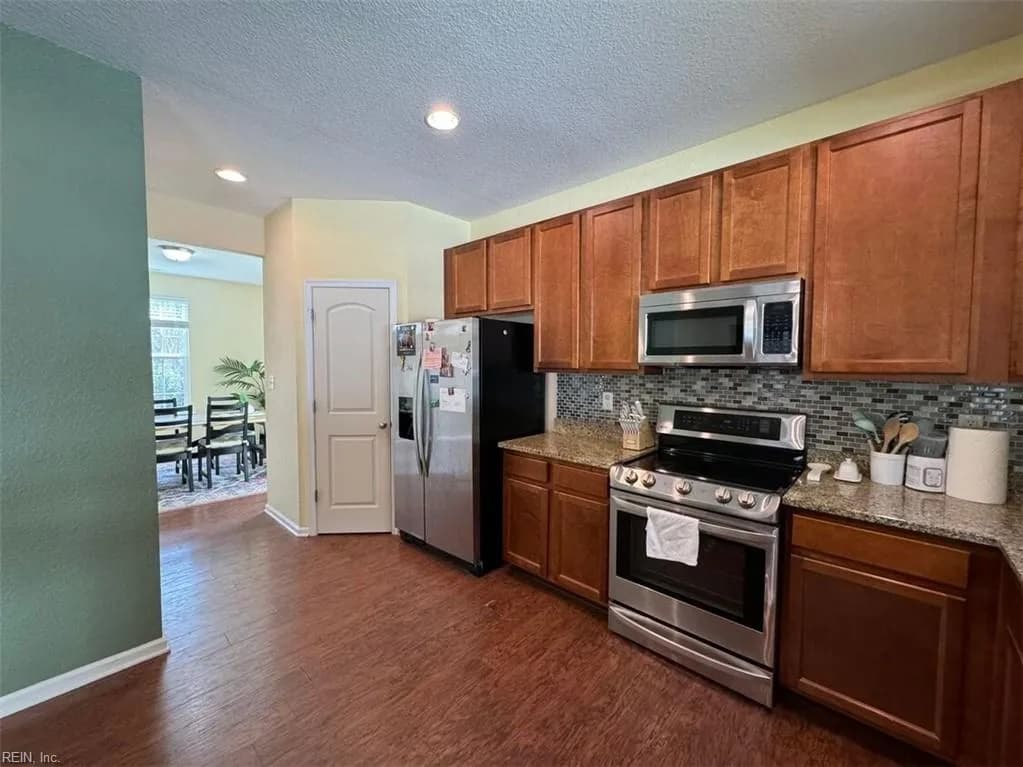 2145 Redgate DR, SUFFOLK VA 23434 - Photo 3