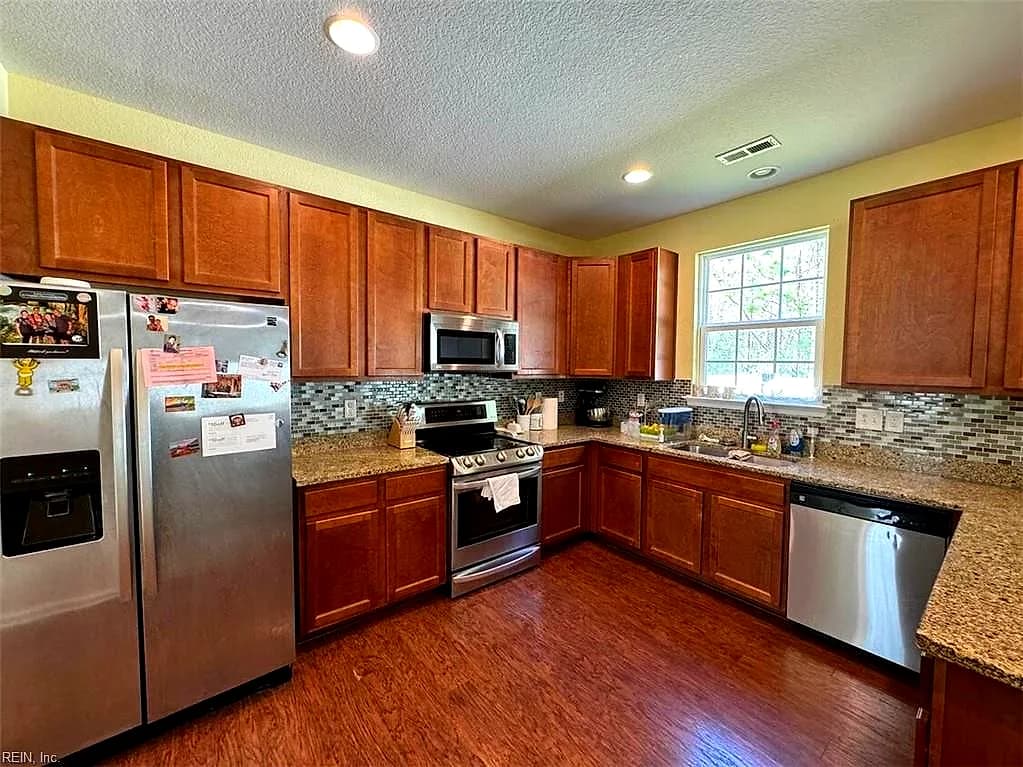 2145 Redgate DR, SUFFOLK VA 23434 - Photo 4