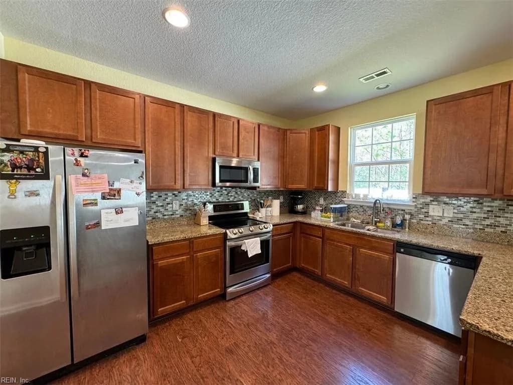 2145 Redgate DR, SUFFOLK VA 23434 - Photo 4