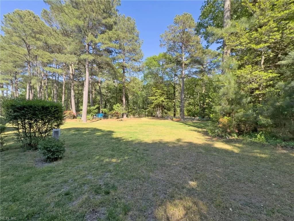 229 Skipjack LN, COBBSCREEK VA 23035 - Photo 4
