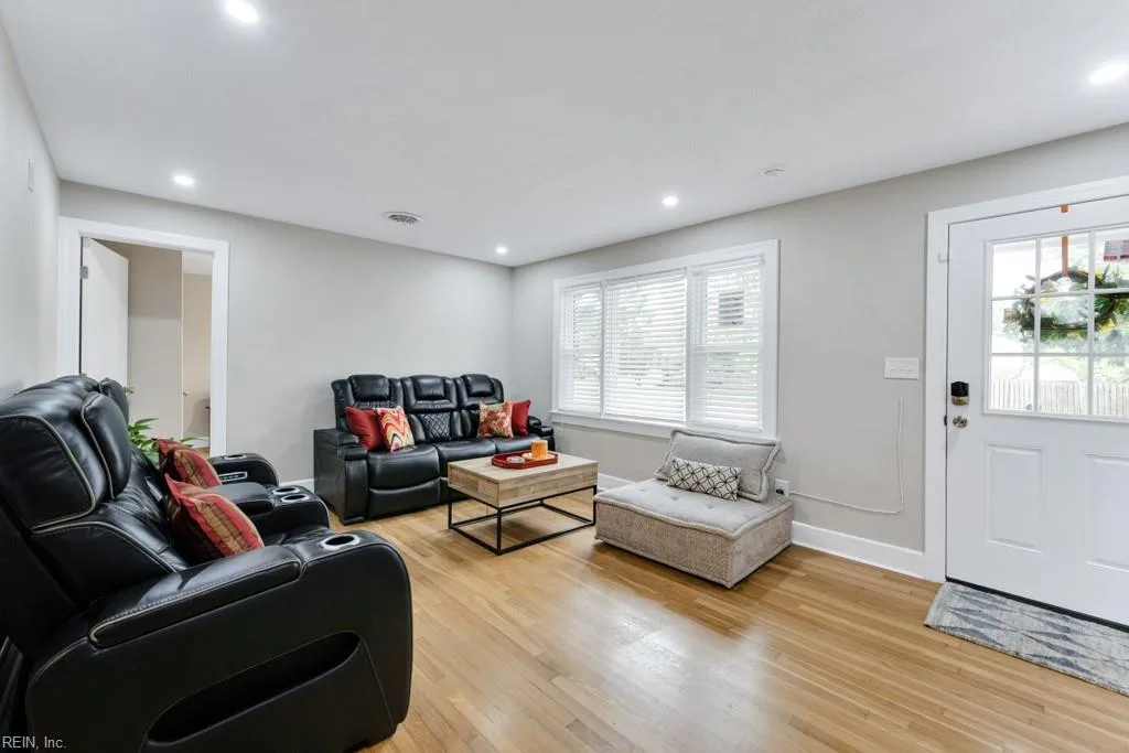 5833 Hedgerow LN, PORTSMOUTH VA 23703 - Photo 4