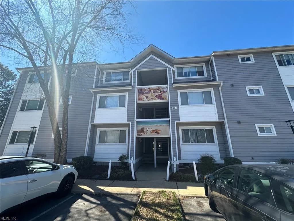 501 Ocean Trace ARCH #203, VIRGINIABEACH VA 23451 - Photo 2