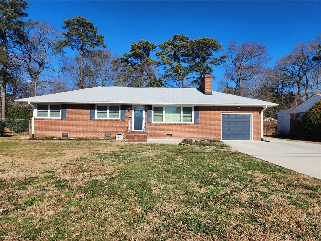 17 Roberta DR, Hampton — 3 bed Residential, 1,282 sqft