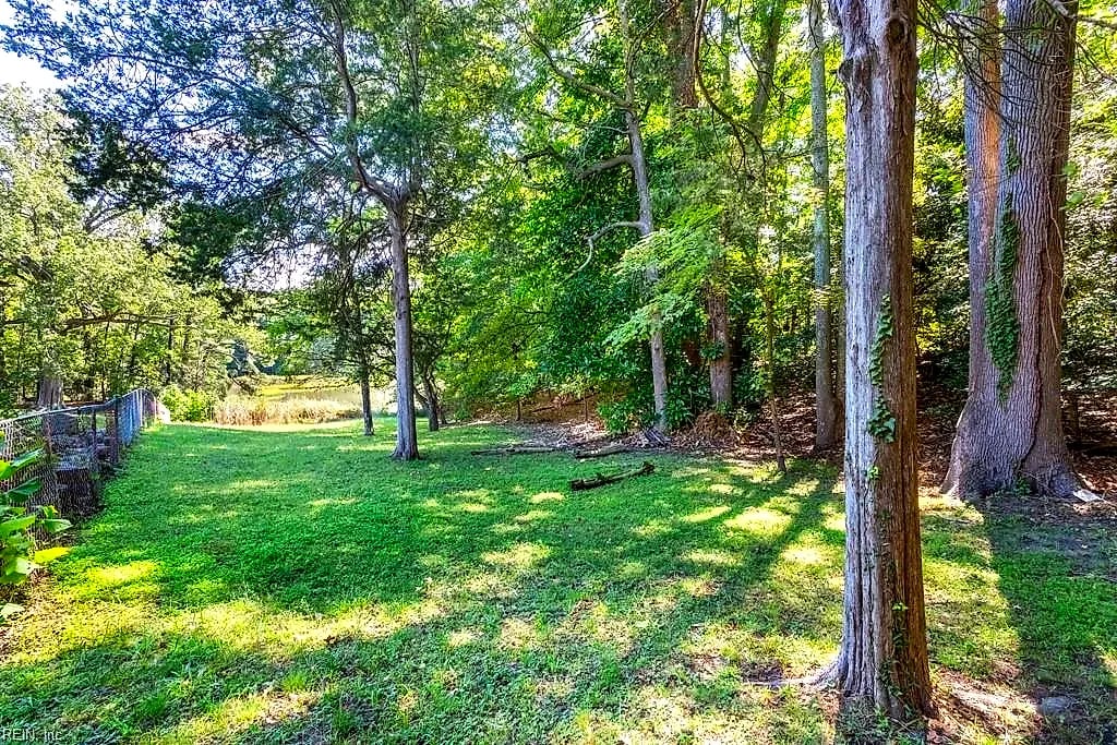42 Scufflefield RD, NEWPORT NEWS VA 23602