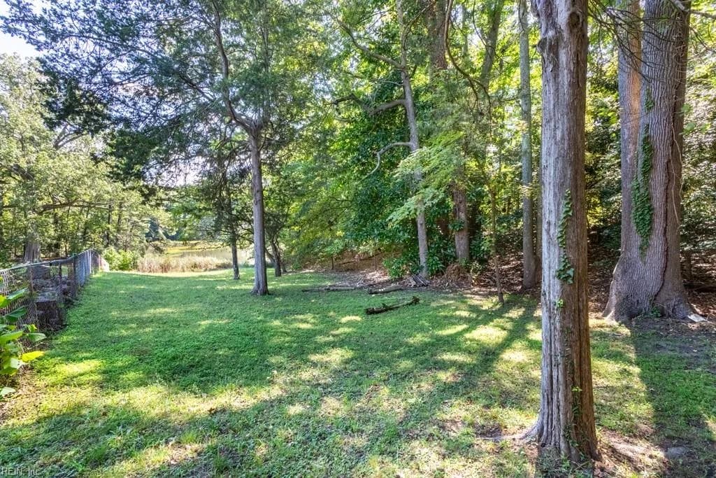 42 Scufflefield RD, NEWPORTNEWS VA 23602 - Photo 2