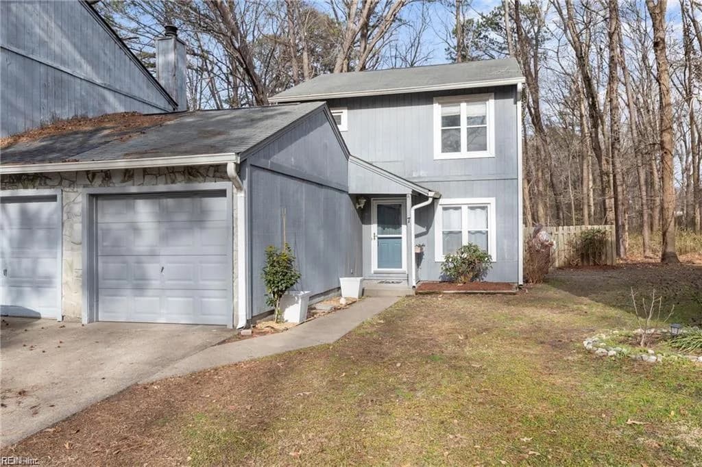 7 Mosely CIR, CHESAPEAKE VA 23320 - Photo 2