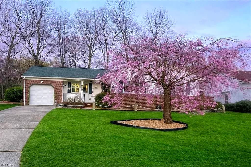 886 Lacon DR, NEWPORT NEWS VA 23608 - Main photo