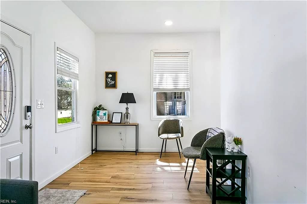 307 N First ST, HAMPTON VA 23664 - Photo 4