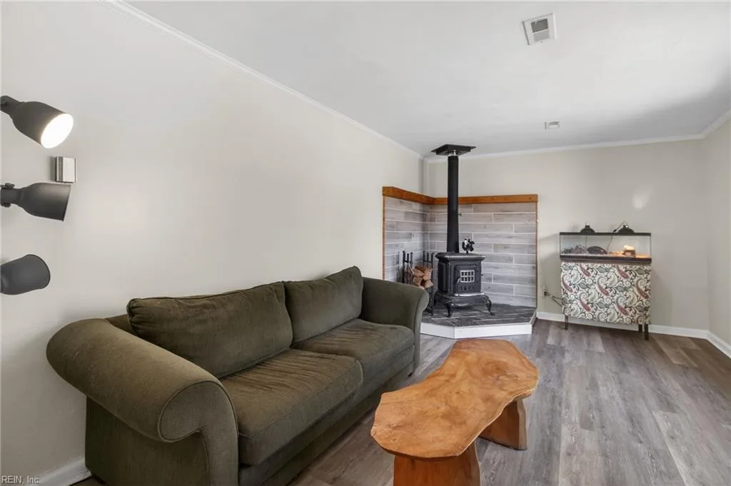 3753 Old Forge RD, VIRGINIABEACH VA 23452 - Photo 4