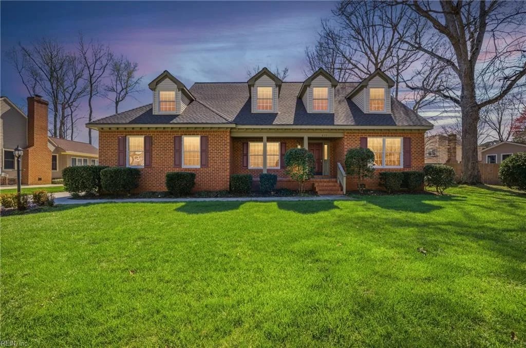 613 Royal Grant DR, Chesapeake — 5 bed Residential, 3,412 sqft