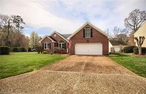 114 RUNAWAY LN, YORKTOWN VA 23692 - Photo 2