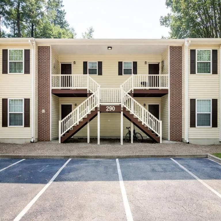 290 Patriot LN #D, WILLIAMSBURG VA 23185 - Photo 2