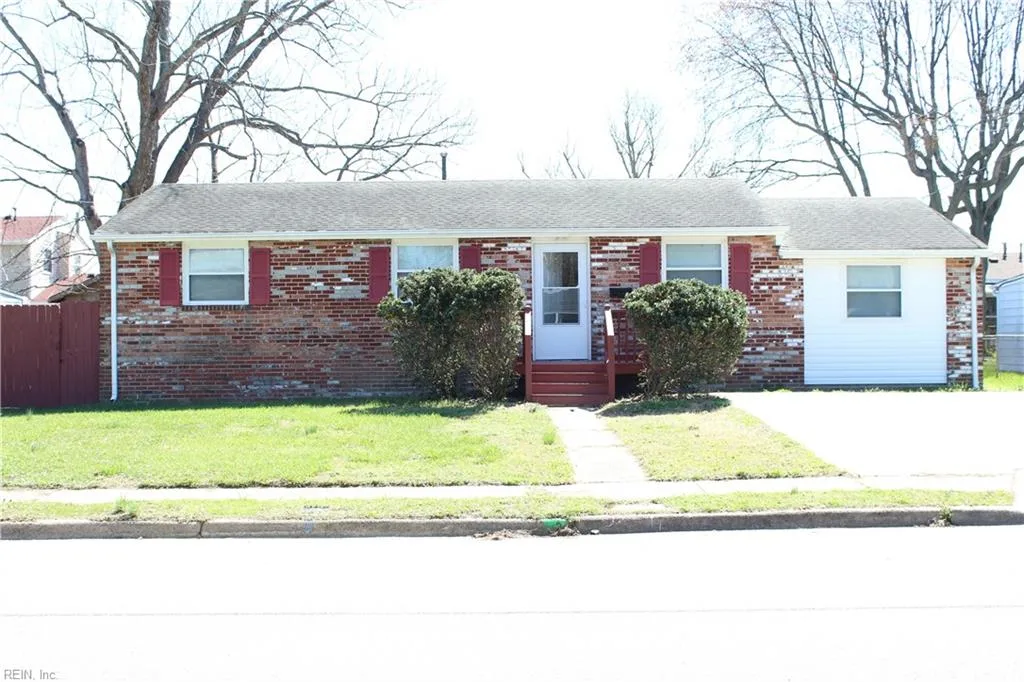 2004 Winfree RD, Hampton — 4 bed Residential, 1,499 sqft