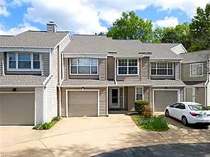 5195 Cypress Point CIR, Virginia Beach — 3 bed Residential, 2,100 sqft