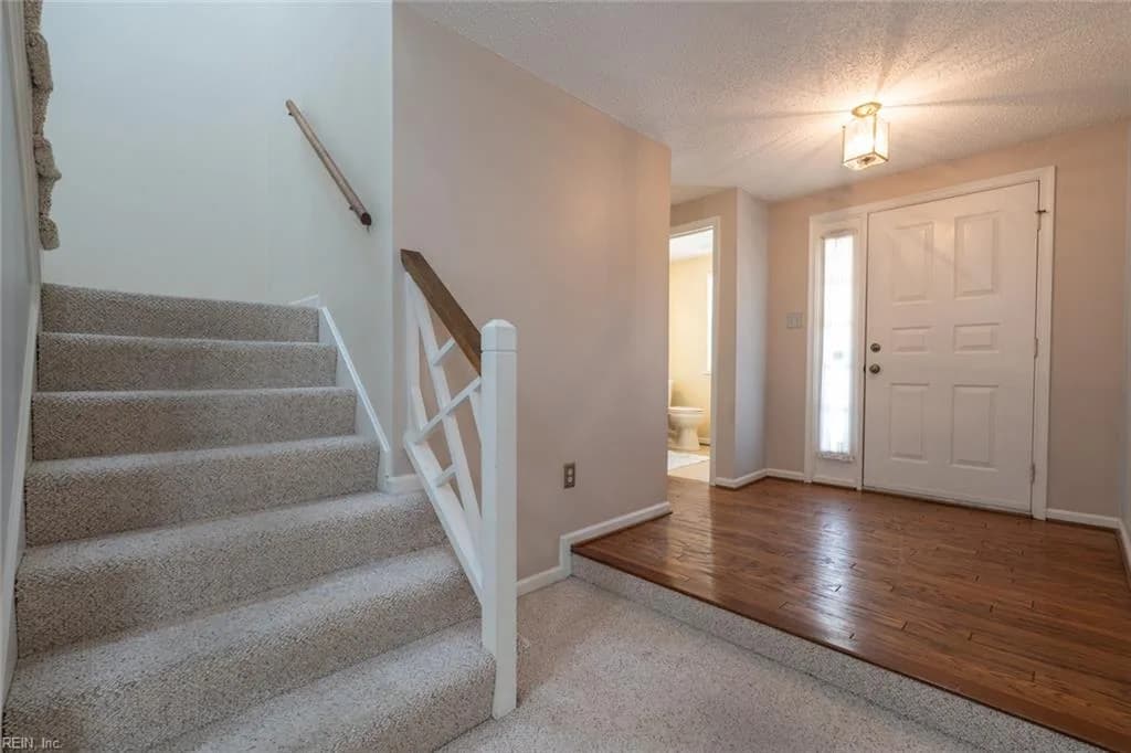 5195 Cypress Point CIR, VIRGINIABEACH VA 23455 - Photo 5
