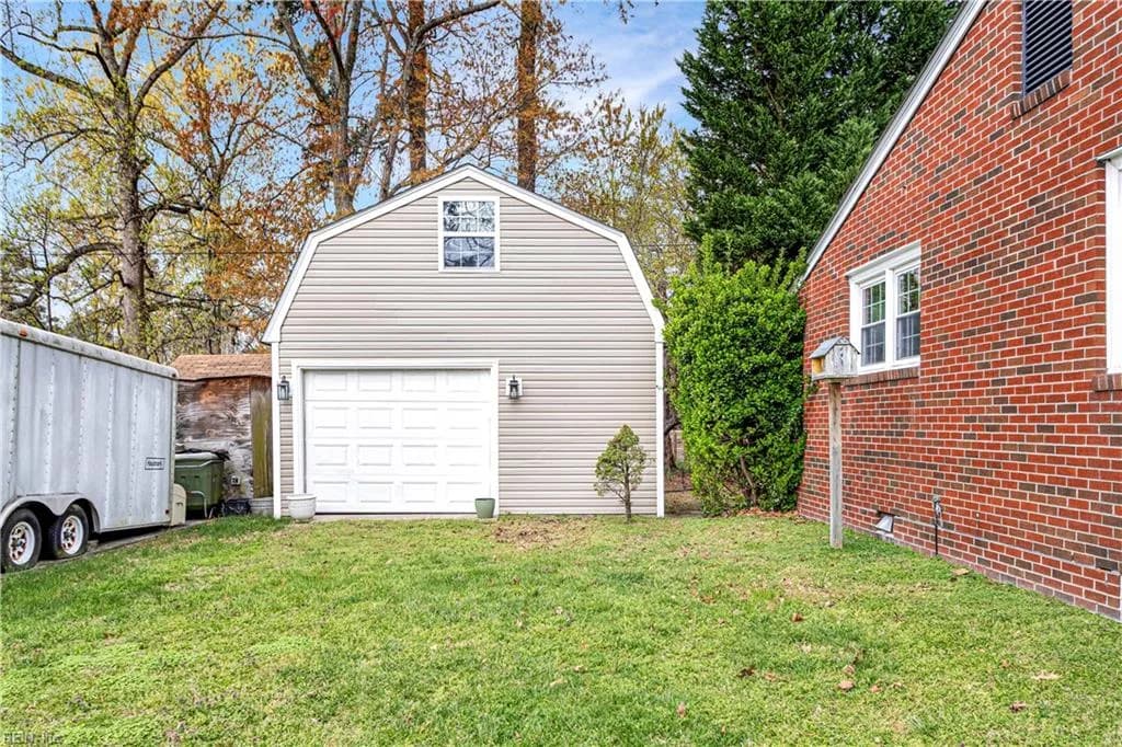 615 Page DR, HAMPTON VA 23669 - Photo 5