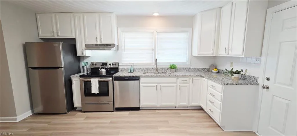 1077 Kittrell ST, NORFOLK VA 23513 - Photo 3