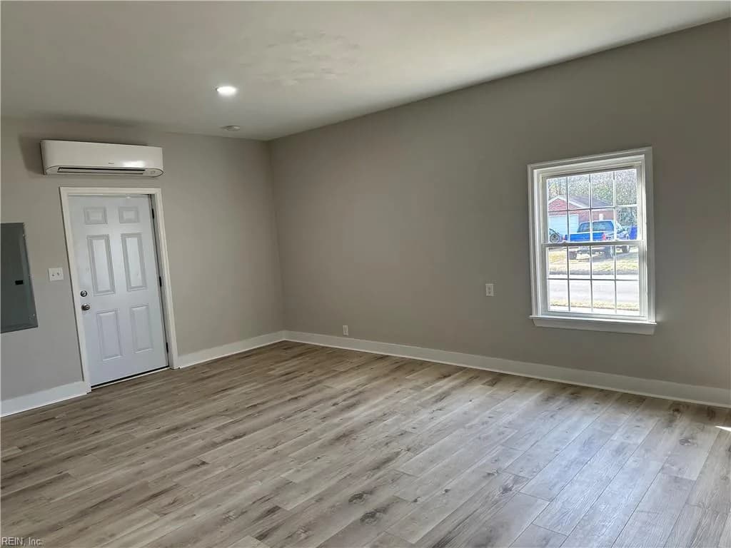 901 E Indian River RD, NORFOLK VA 23523 - Photo 4
