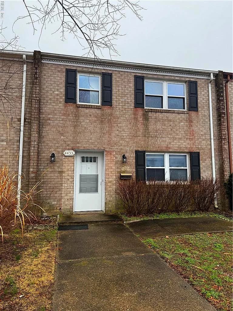 4433 Bennett LN, VIRGINIA BEACH VA 23462 - Main photo