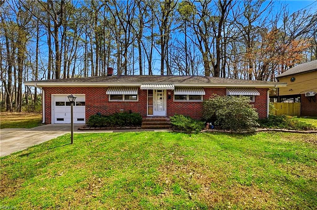 58 Peters LN, NEWPORT NEWS VA 23606 - Main photo