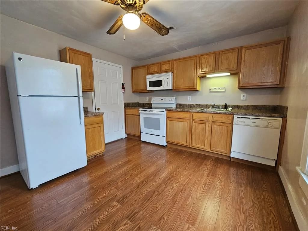 3408 Bainbridge BLVD #B, CHESAPEAKE VA 23324 - Photo 4