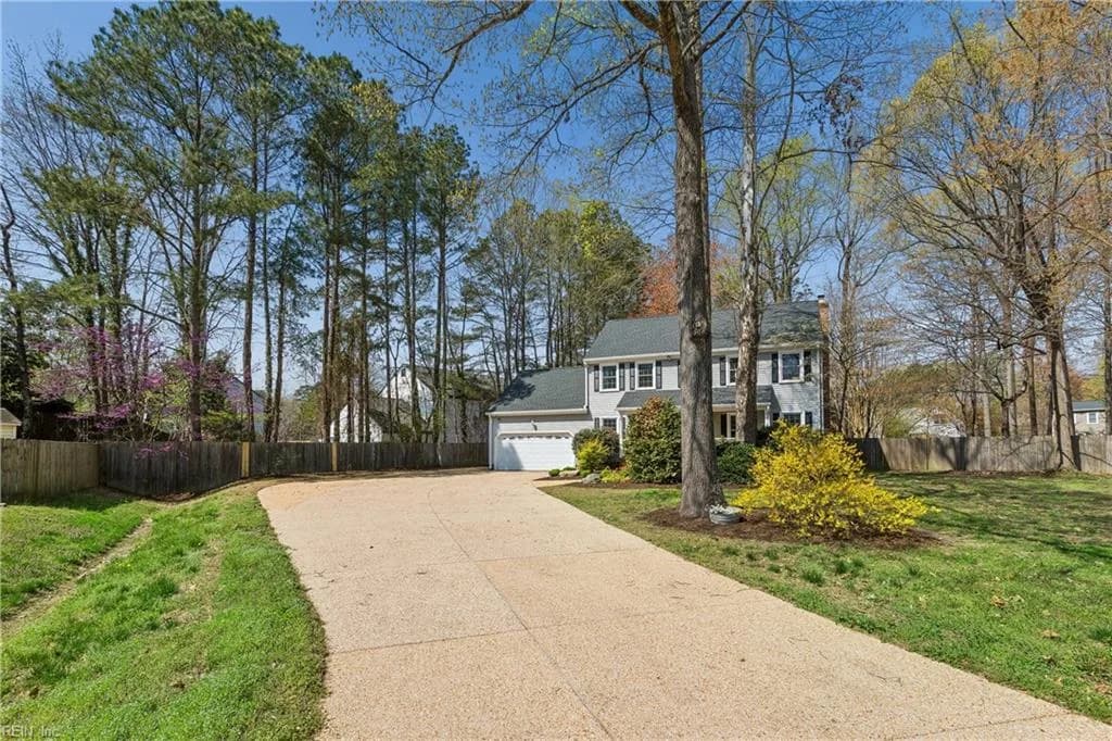 106 Kimberly CT, YORKTOWN VA 23692 - Photo 3