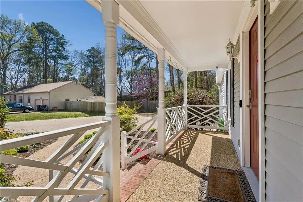106 Kimberly CT, YORKTOWN VA 23692 - Photo 5