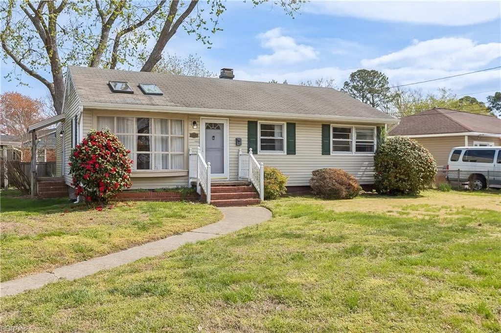 146 Lynnhaven DR, Hampton — 3 bed Residential, 1,340 sqft