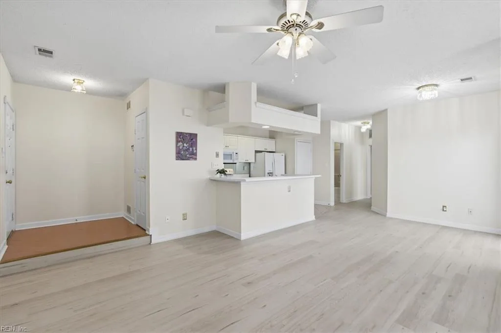2312 Beach Haven DR #102, VIRGINIABEACH VA 23451 - Photo 4