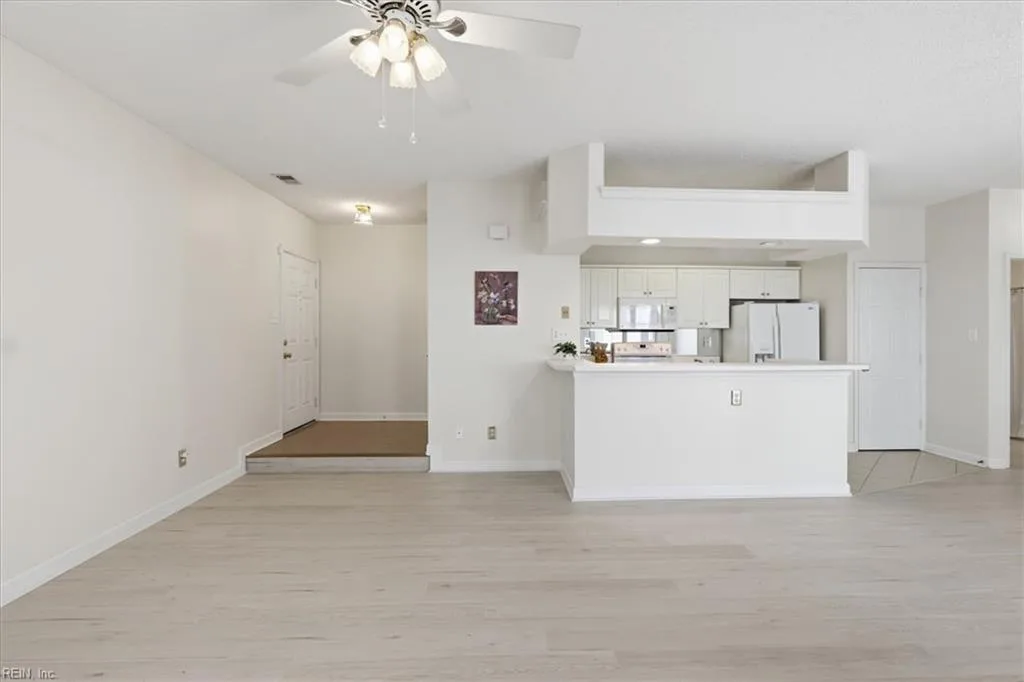 2312 Beach Haven DR #102, VIRGINIABEACH VA 23451 - Photo 5