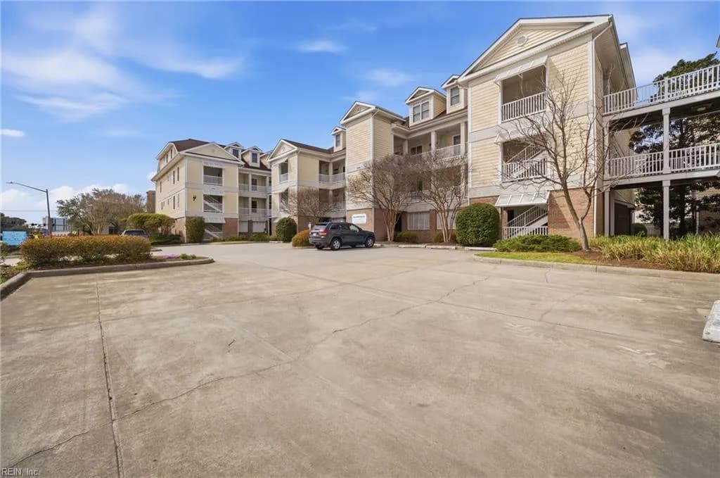 2992 Shore DR #301, VIRGINIABEACH VA 23451 - Photo 2